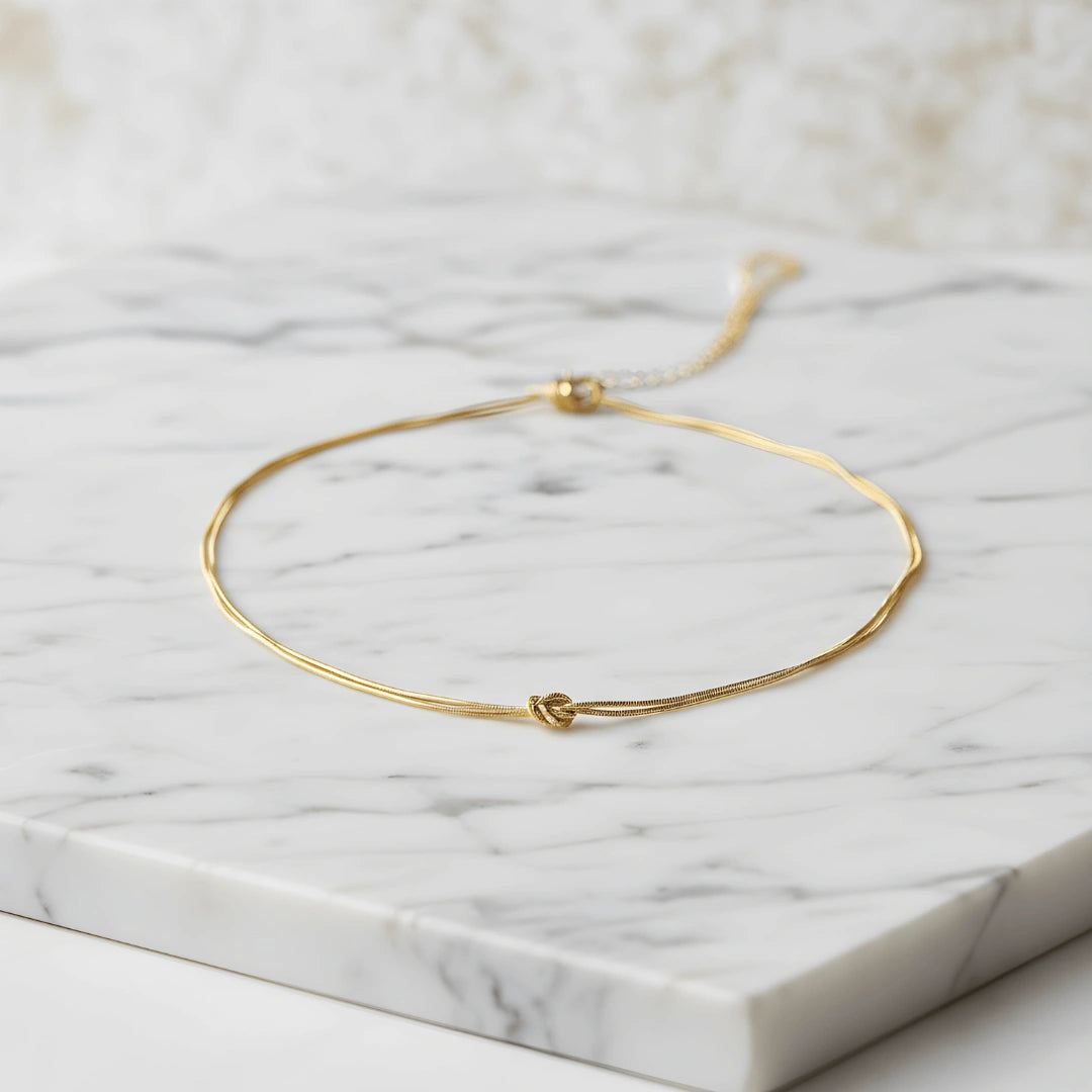 Zynelle | Colar Snake Chain com Nó em Banho Dourado 14k