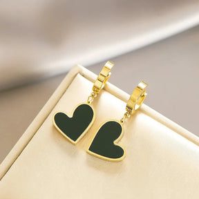 Zynelle Conjunto Coração Dourado e Preto
