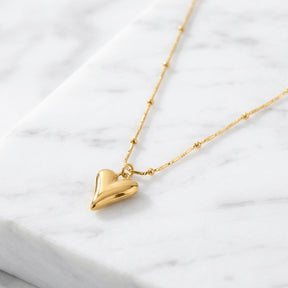 Zynelle Colar Amor Dourado – Delicadeza Que Brilha em Você
