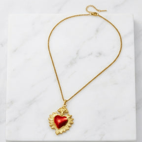 Colar Zynelle Sagrado Dourado — Elegância com presença autêntica