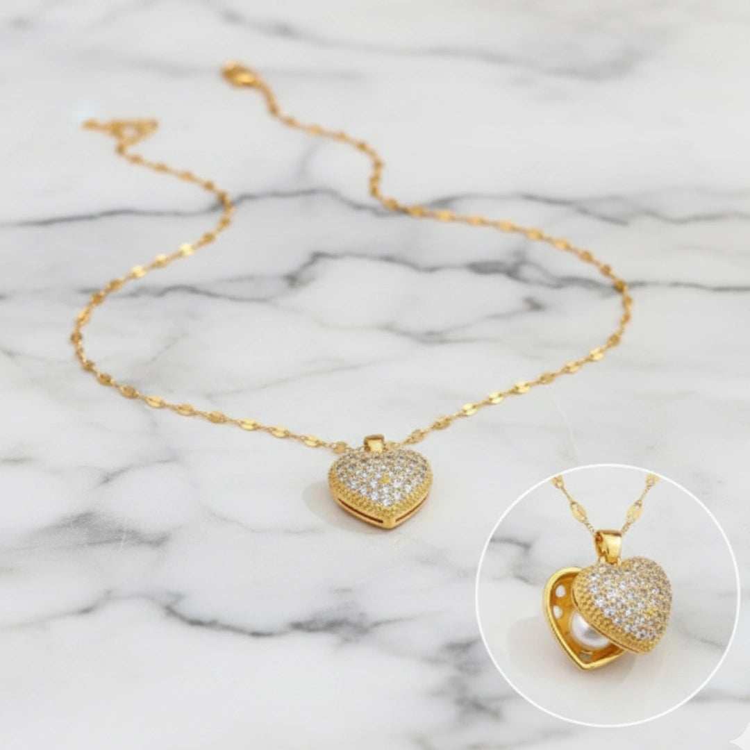 Colar Zynelle Coração de Pérola Francesa Dourado