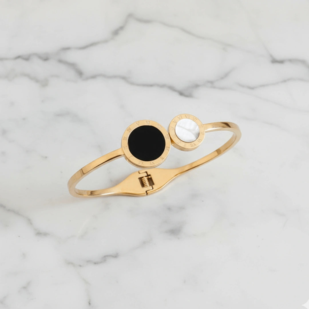 Bracelete Zynelle Romano Aureus – Aço Inoxidável Dourado Luxuoso 2025