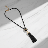Zynelle Women Necklace – Colar Longo com Pingente Tassel Elegante