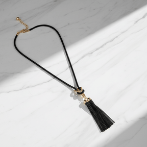 Zynelle Women Necklace – Colar Longo com Pingente Tassel Elegante