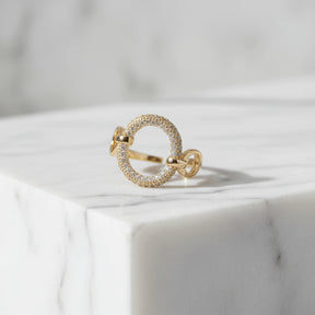 Anel Zynelle Círculo Zircônia Ajustável Brilho Sedutor