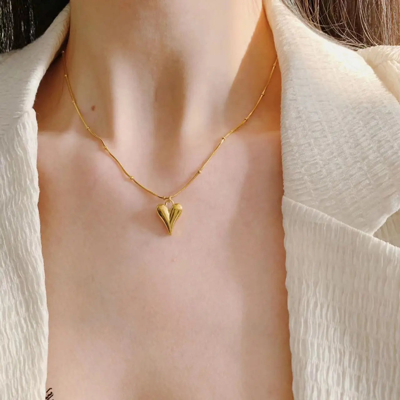 Zynelle Colar Amor Dourado – Delicadeza Que Brilha em Você