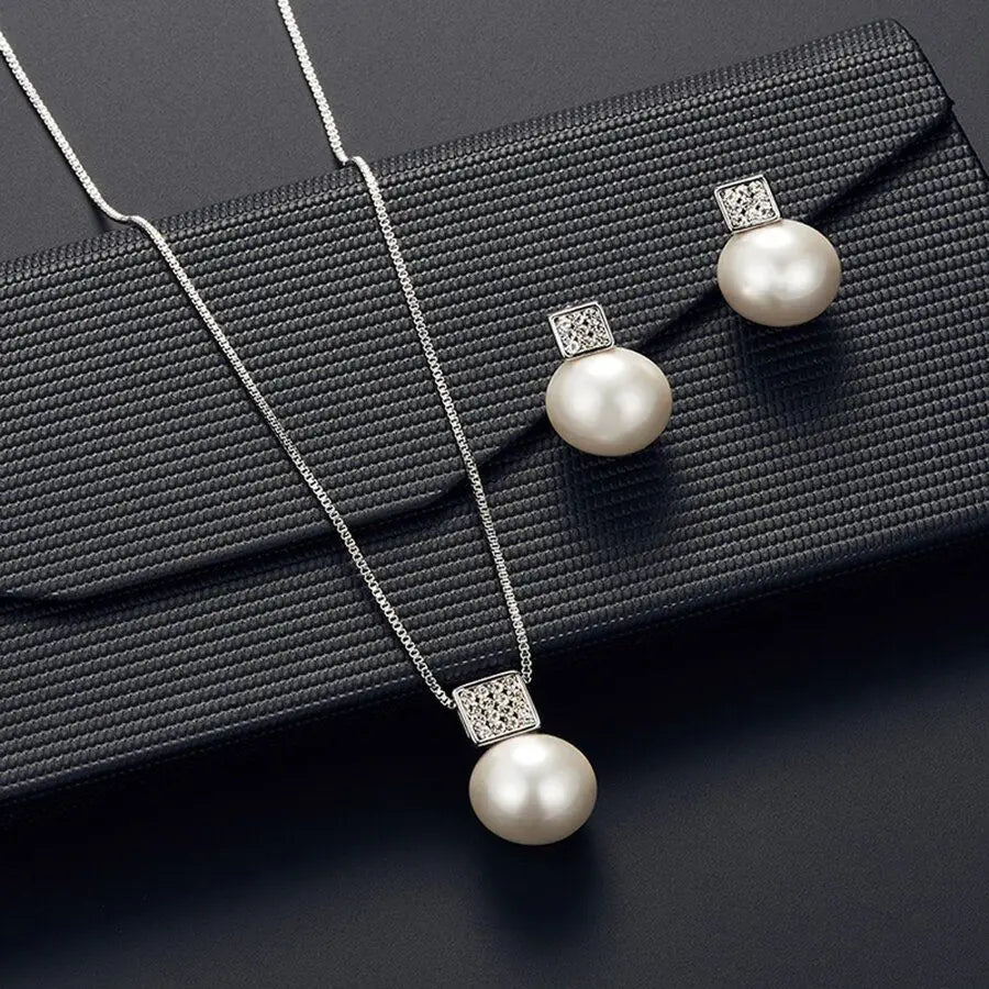 Zynelle Pearl Square – Conjunto Colar e Brincos com Cristais