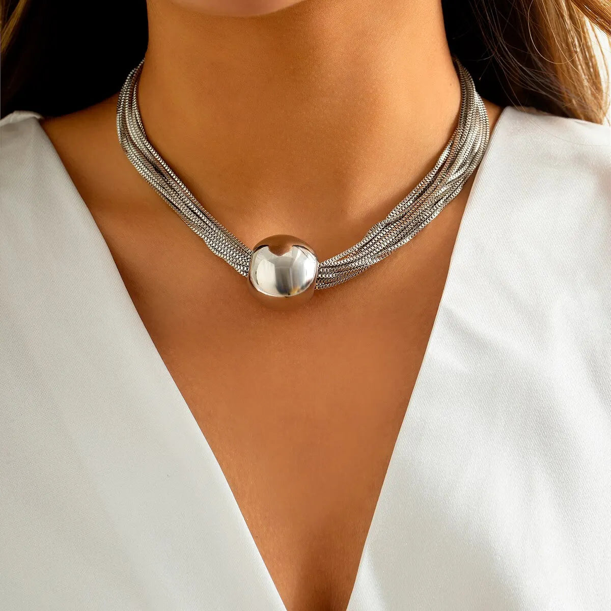 Colar Zynelle Chunky Silver – Presença Que Domina Olhares