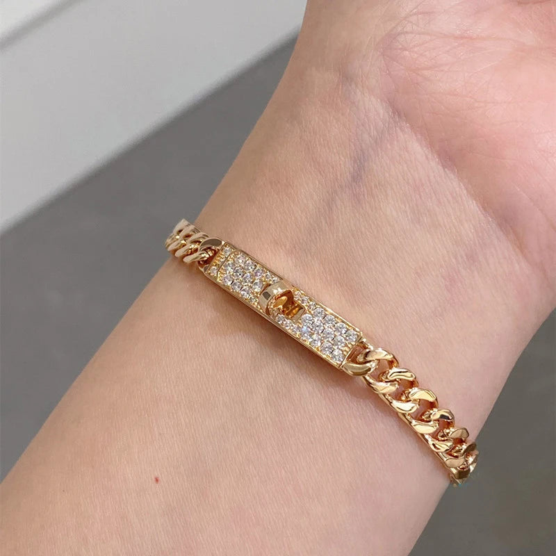 Pulseira Zynelle Cubana Estelar – Corrente Grossa com Zircão Incrustado 2025