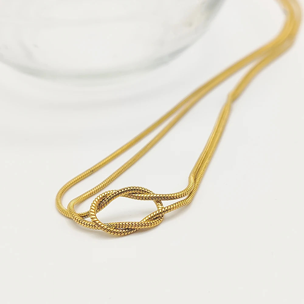 Zynelle | Colar Snake Chain com Nó em Banho Dourado 14k