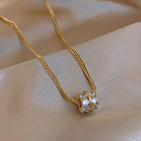 Colar Zynelle Luxo Dourado Zircônia Pendente – Esplendor Supremo