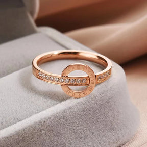 Anel Zynelle Círculo Romano Ouro Rosé Elegance