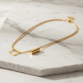 Colar Duplo Zynelle em Aço Inoxidável Dourado - Joia Perfeita para Presentes de Moda